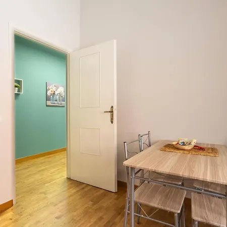 House Dafal By Rentbeat Апартаменты